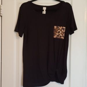 🐆🖤Black and Leopard T-shirt 🖤🐆